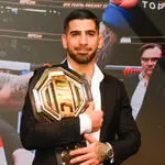 Ilia Topuria, campeón del mundo de UFC, ofrece una rueda de prensa en Madrid