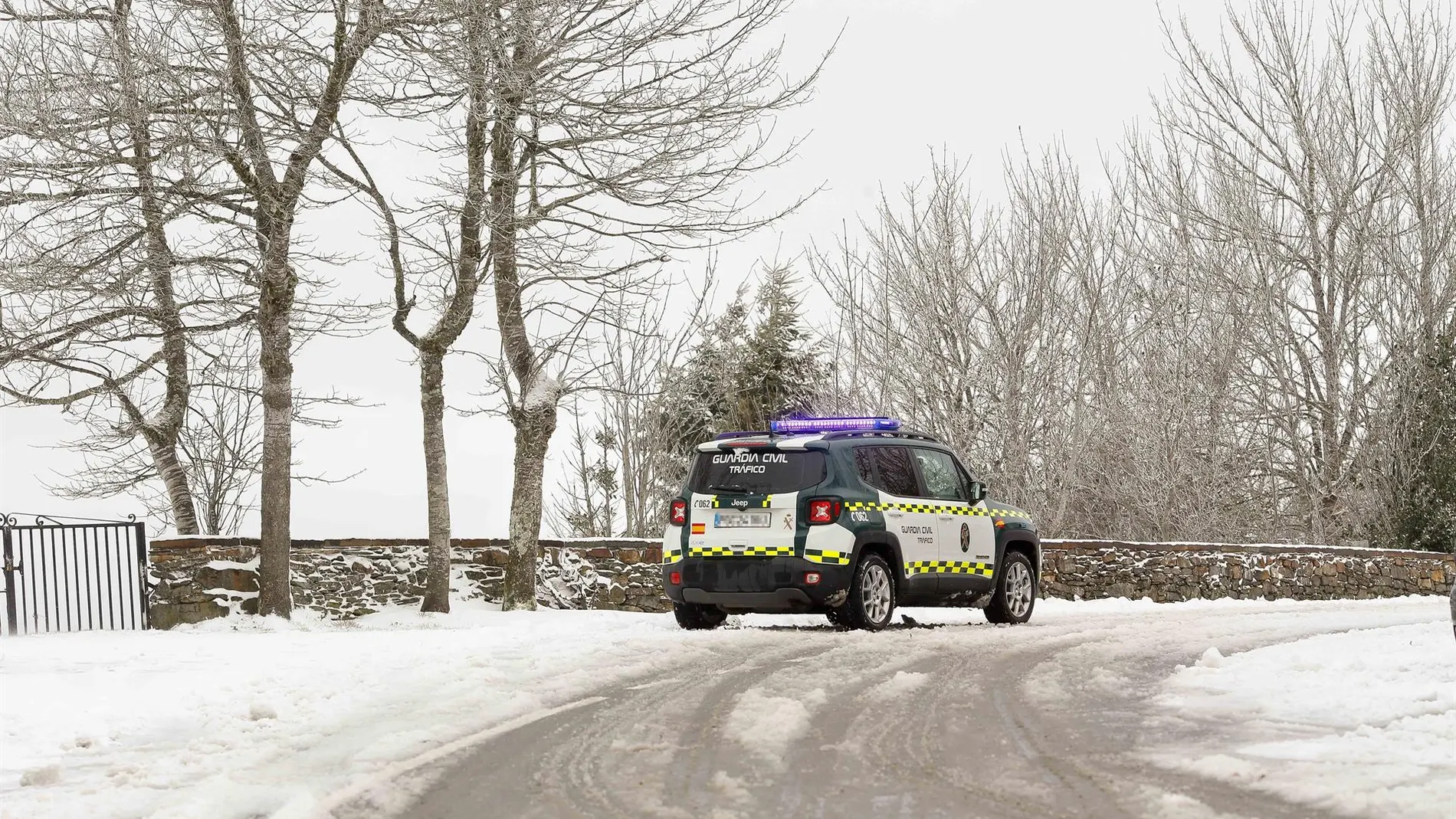 Más de media España activa avisos por viento, nieve y oleaje con Galicia en riesgo extremo por olas de 9 metros