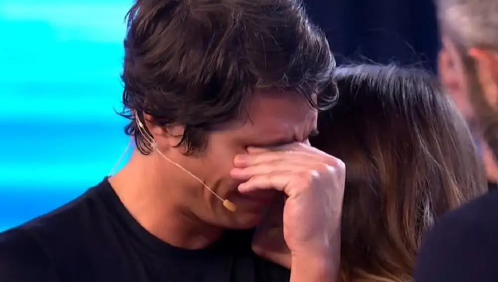 Pablo Castellano junto a María Pombo