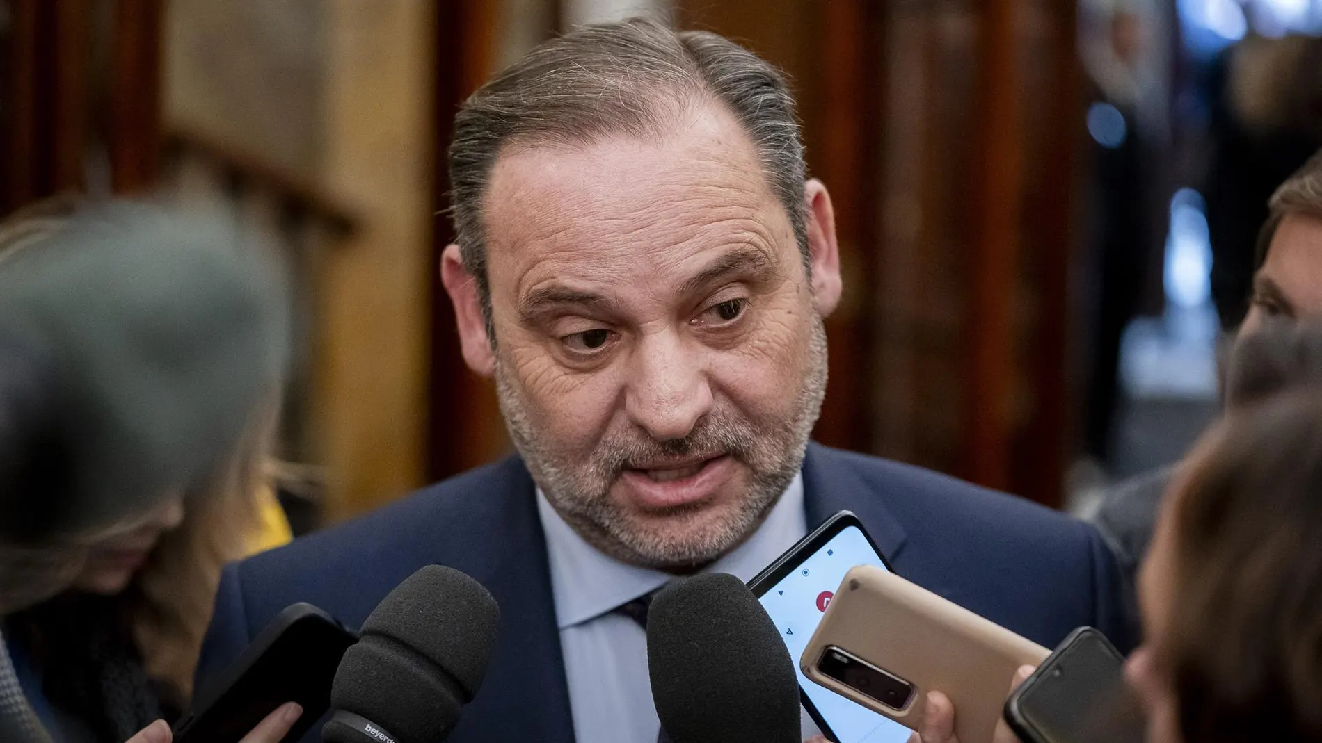 AV.- Ábalos descarta dimitir pero admite que si el 'caso Koldo' hubiera estallado cuando era ministro sí lo habría hecho
