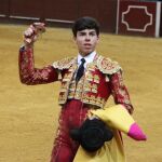 Oreja para un entregado Julio Méndez