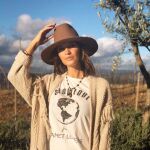 Sara Carbonero con look bohemio.
