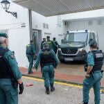 Agentes de la Guardia Civil en Barbate