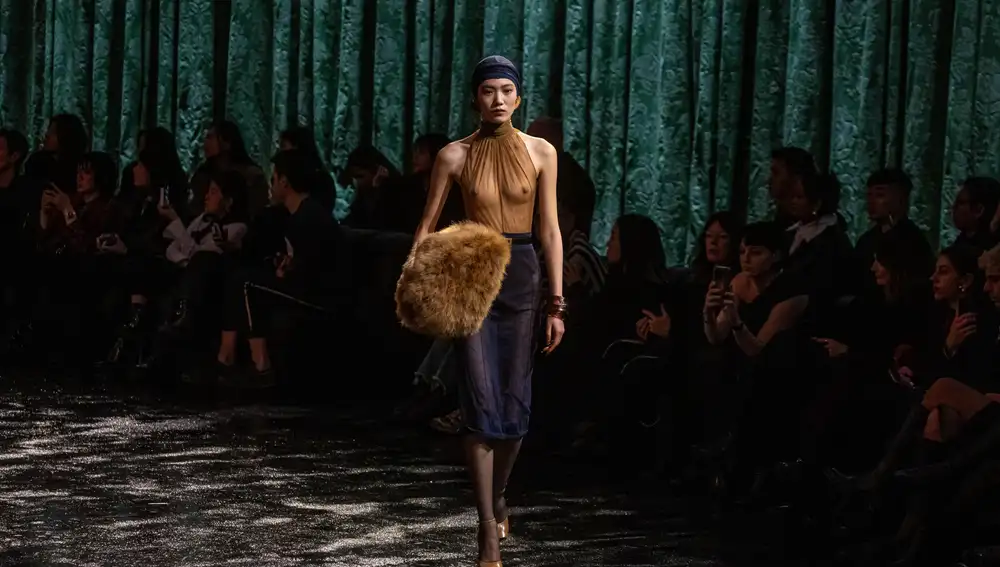 Saint Laurent - Runway - Paris Women's Fashion Week Fall/Winter 2024/2025