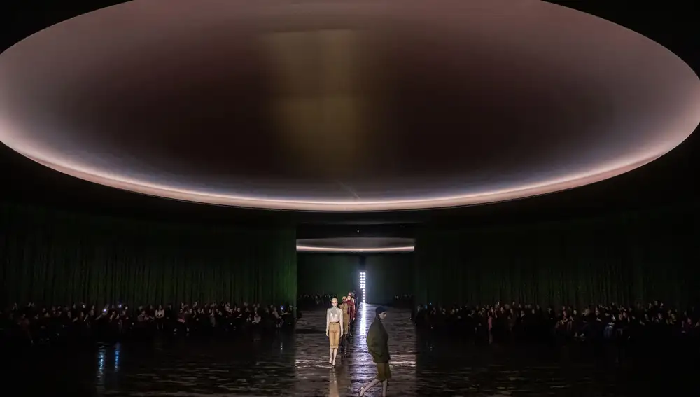 Saint Laurent - Runway - Paris Women's Fashion Week Fall/Winter 2024/2025