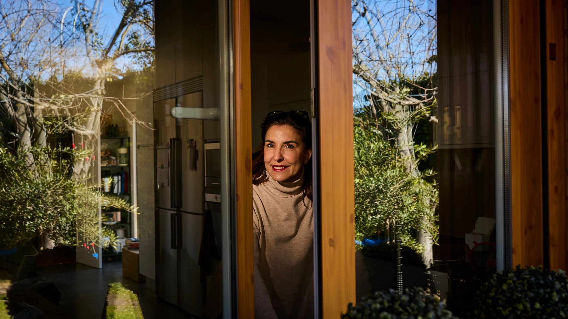 Begoña Pérez, La Ordenatriz, es madre de siete hijos y hasta hace dos años no se había imaginado que pudiera llegar a tener la relevancia que hoy ostenta. A través de las redes sociales, donde acumula cerca de medio millón de seguidores, se ha convertido en la influencer de referencia en España sobre orden y limpieza. © Alberto R. Roldán / Diario La Razón. 28 02 2024