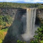 Guyana es el "nuevo dorado" petrolero que busca emular a Dubái