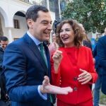 Tenso saludo con reproches entre presidente y vicepresidenta