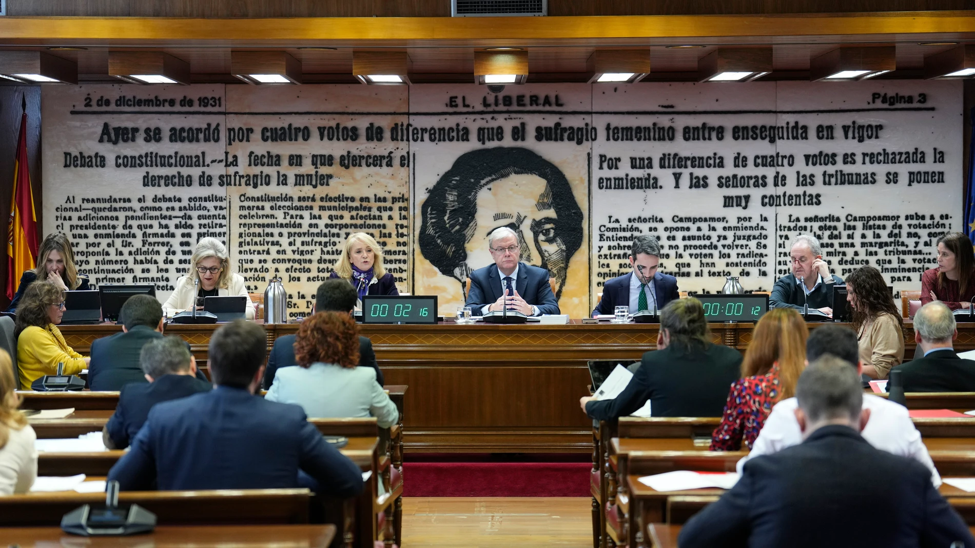 MADRID, 29/02/2024.- La presidenta interina del Consejo de Administración de la Corporación RTVE, Elena Sánchez Caballero (3i), comparece en la Comisión Mixta del Senado, este jueves. EFE/ Borja Sánchez-Trillo