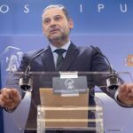 Ábalos confirma que despachaba habitualmente con De Aldama sobre Air Europa, también del rescate público a la aerolínea