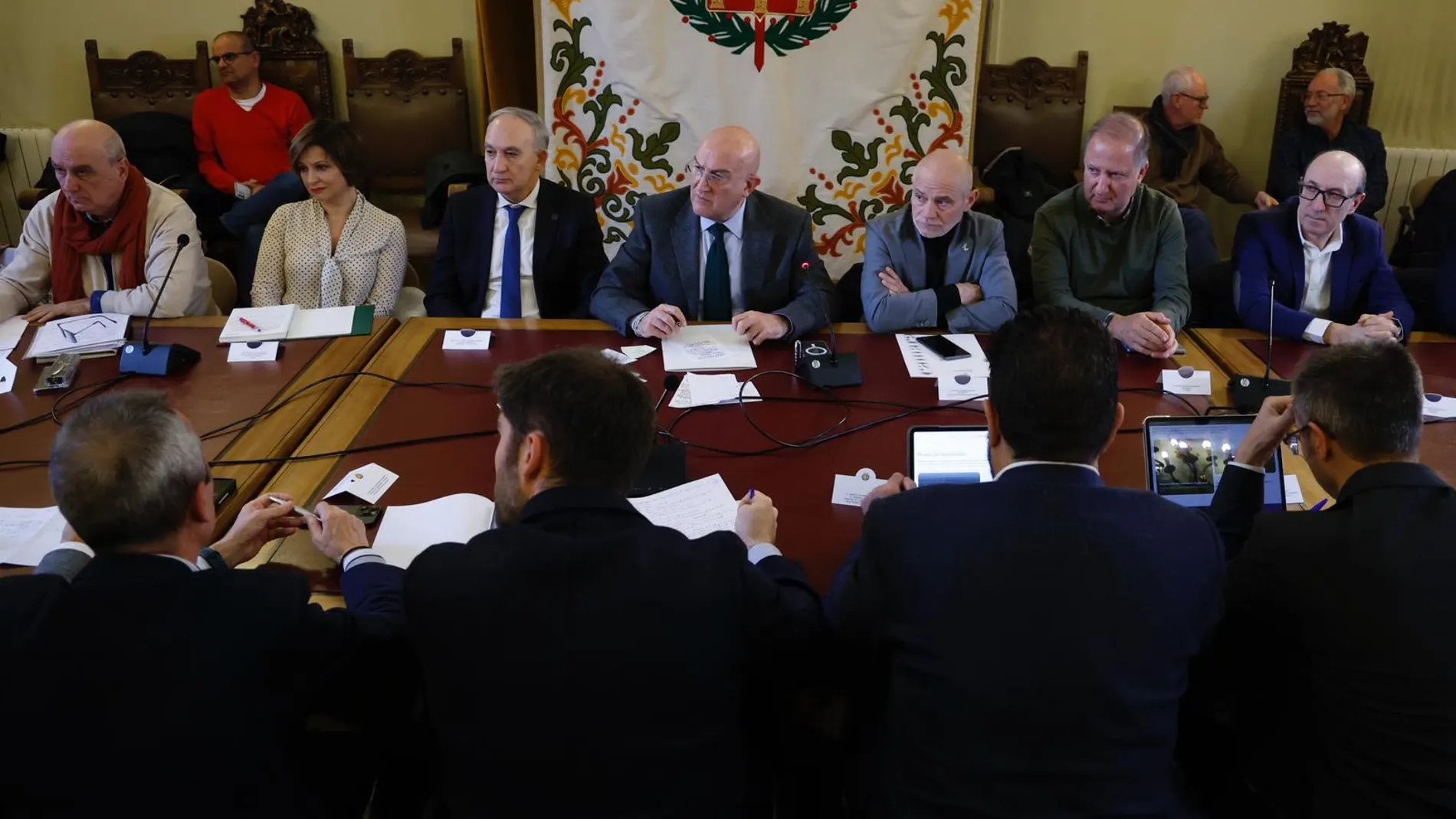 Carnero preside la Mesa del Soterramiento en Valladolid