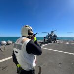 Imagen del primer helicóptero Airbus H135 “Nival” en un buque de la Armada