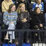 La Infanta Cristina animando a su hijo.