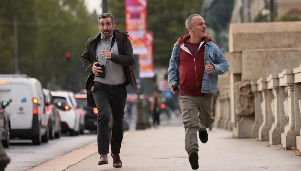 Luis Zahera y Javier Gutiérrez en Pájaros