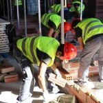 Los sectores más productivos se están imponiendo frente a la construcción