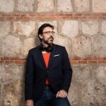 Israel Elejalde, ahora representando "Vania x Vania", recomienda a Mariana Enriquez