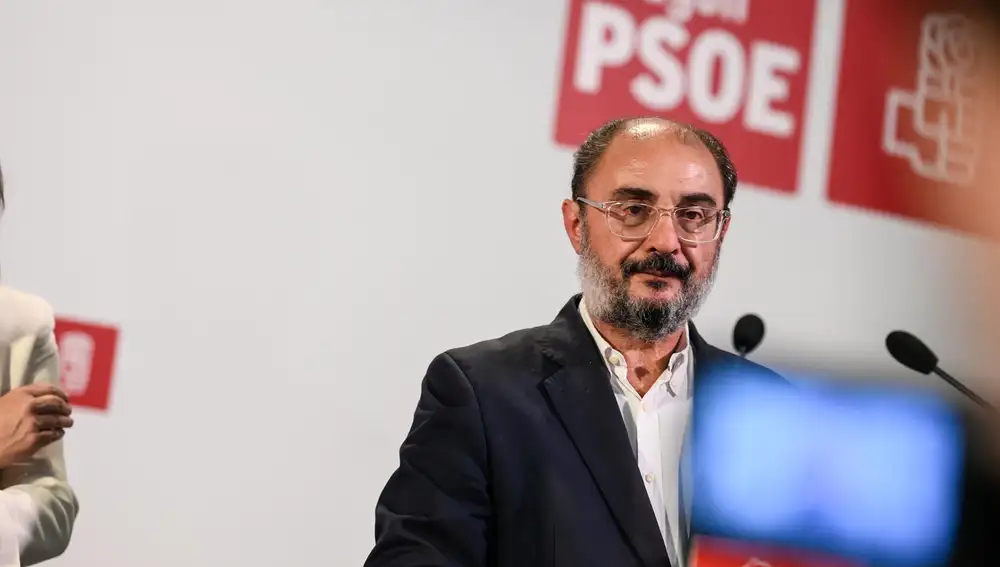 Lambán afirma que el socialismo vive un momento de "crisis y angustia" tras el "declive electoral" y el 'caso Koldo'