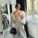 Georgina Rodríguez con estilismo cómodo y glamuroso.