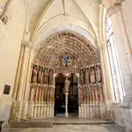 Portada de la Majestad de la Colegiata de Santa María la Mayor de Toro