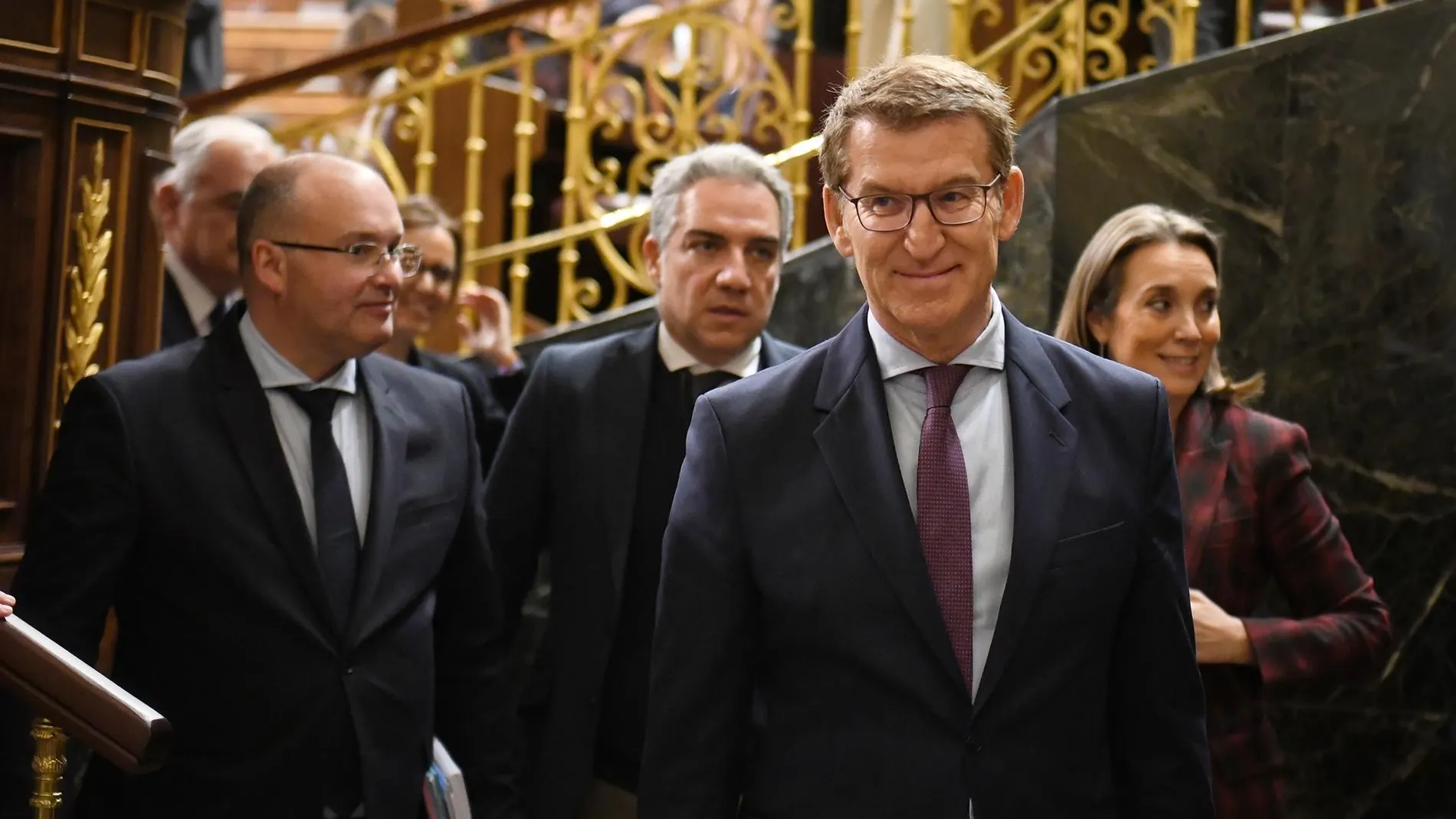 Feijóo denuncia que Sánchez siga sin dar explicaciones del 'caso Koldo' cuando cada día hay "más socialistas implicados"