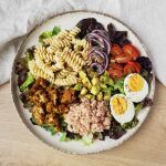 Ensalada de pasta con coliflor
