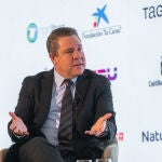 El presidente de Castilla-La Mancha, Emiliano García-Page, durante el III Foro Económico de Castilla-La Mancha celebrado en Toledo