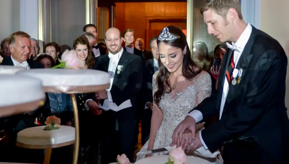 El príncipe Leka de Albania el día de su boda con Elia Zaharia
