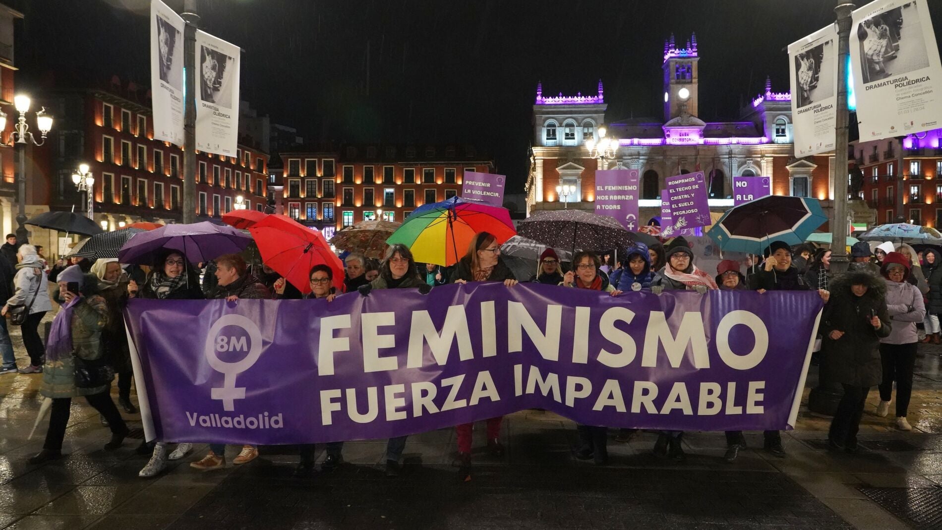 Miles de personas salen a las calles de Castilla y León para ...
