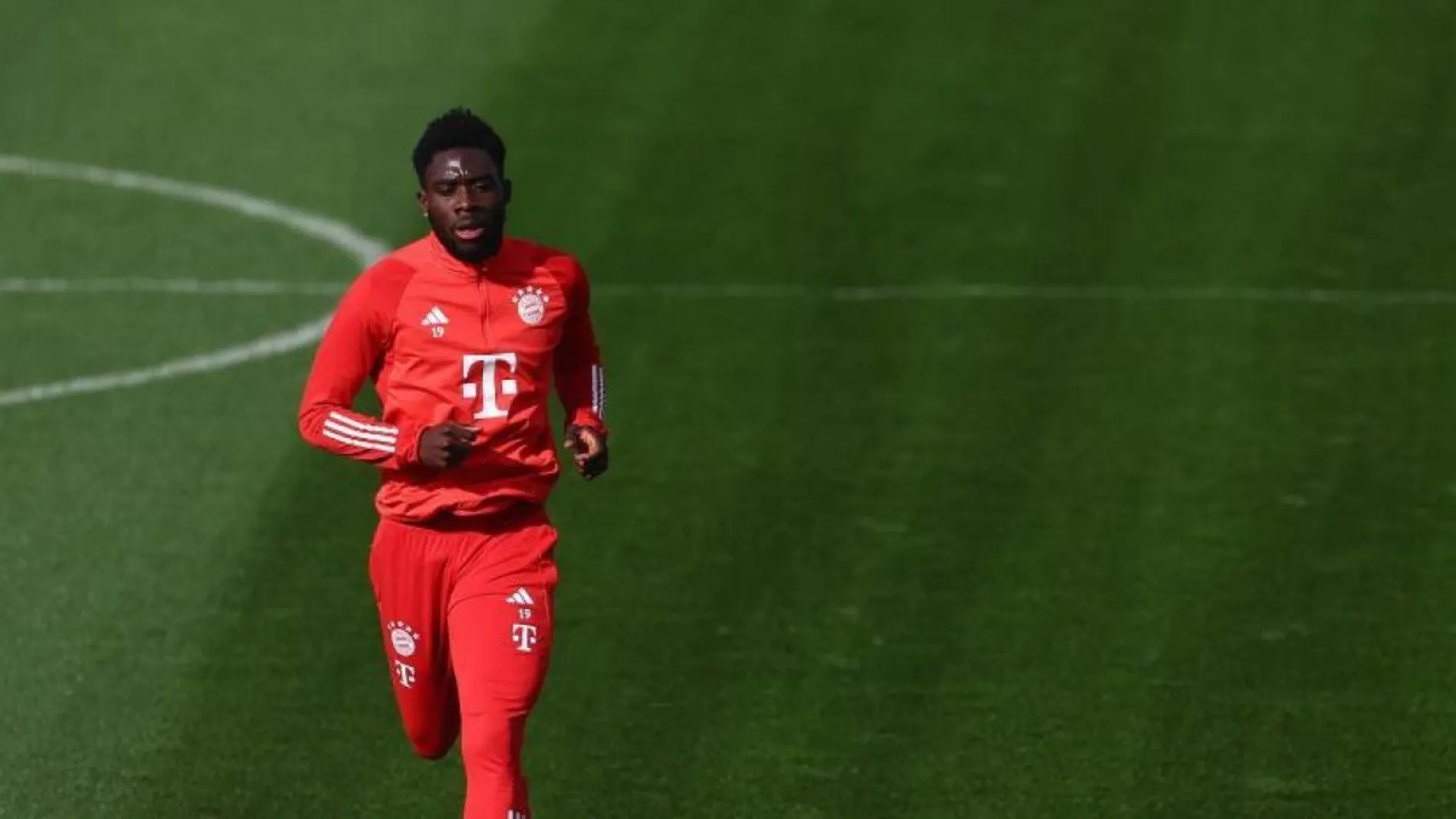 Alphonso Davies con el Bayern de Múnich