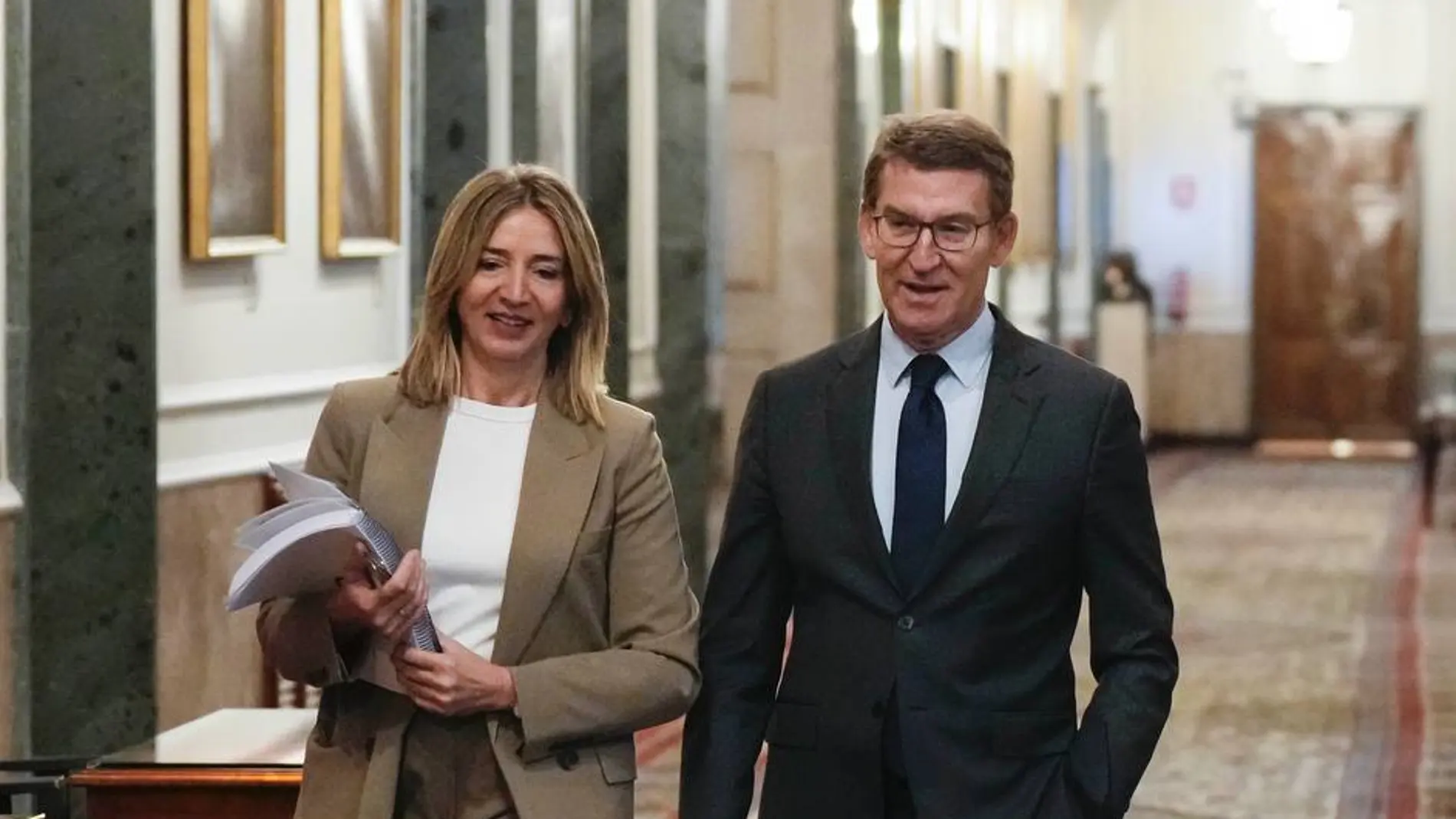 Alicia García junto a Núñez Feijóo en el Congreso de los Diputados