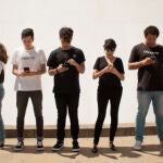 ¿Tienes nomofobia y no puedes separarte de tu móvil? Estos son los síntomas.