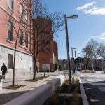 Imagen del nuevo entorno peatonal del CEIP Miguel de Unamuno, en Arganzuela