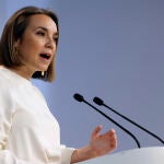 La secretaria general del PP, Cuca Gamarra, ofrece una rueda de prensa sobre asuntos de actualidad política
