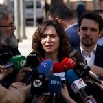 Ayuso se reúne con el Gremio de Hostelería en Castelldefels (Barcelona)