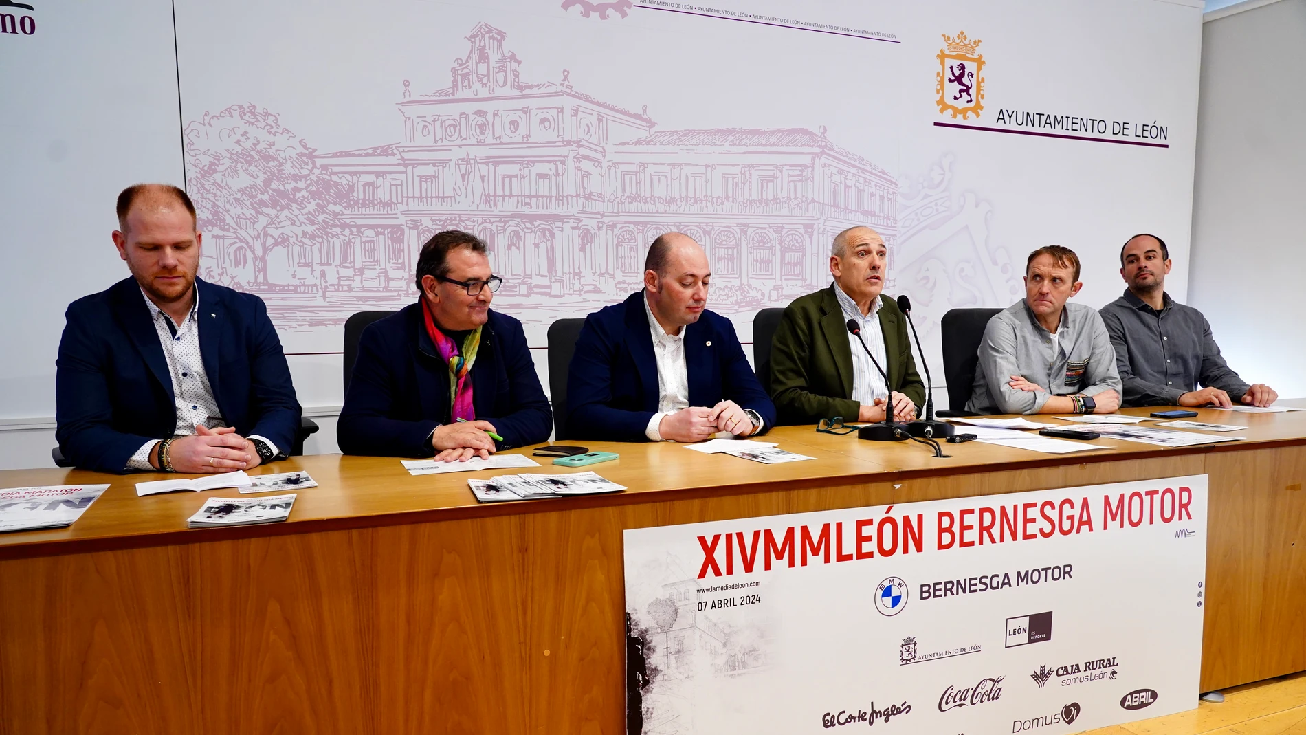 Presentación de la XIV Media Maratón Bernesga