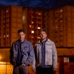 David y José Muñoz, Estopa, fotografiados en Cornellá