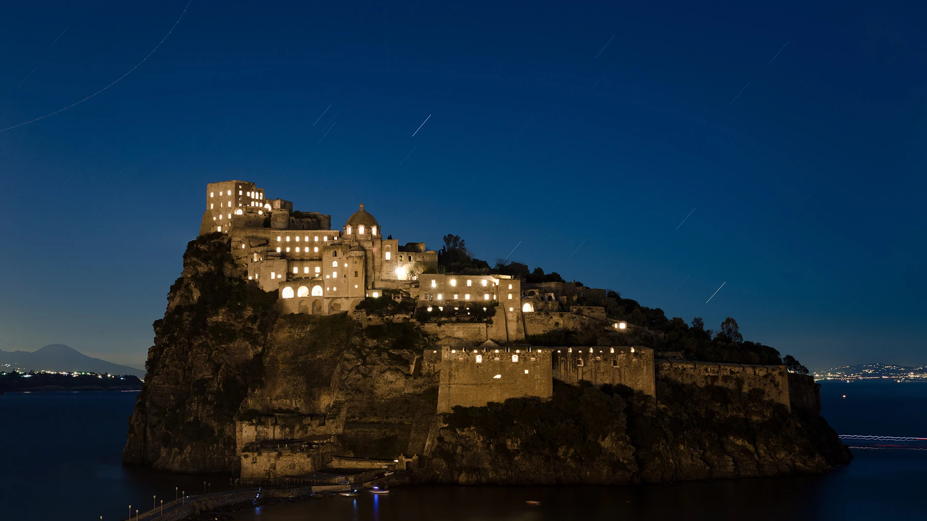 El Castello Aragonese: la fortificación medieval más bonita del mundo