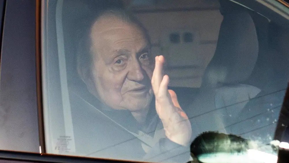El Rey Juan Carlos I llega a Vigo para comenzar los entrenamientos para las regatas de este fin de semana