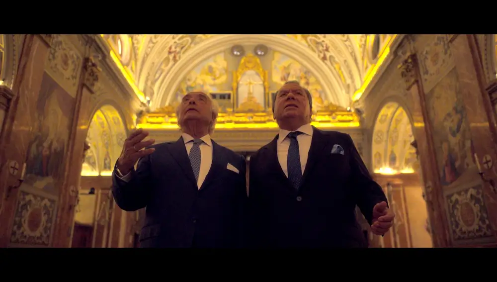 Antonio y Rafael, Los del Río, cantándole a la Virgen de la Macarena