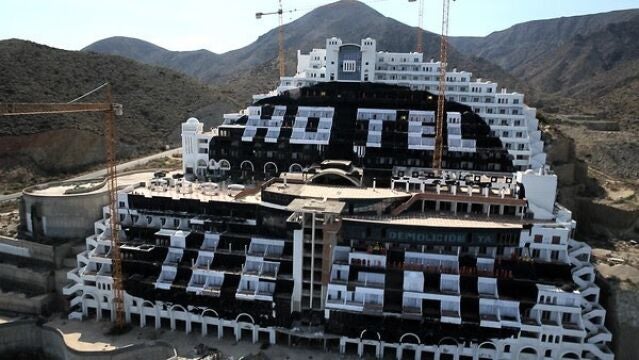 Hotel de Azata del Sol en el paraje de El Algarrobico, en Carboneras (Almería). GREENPEACE