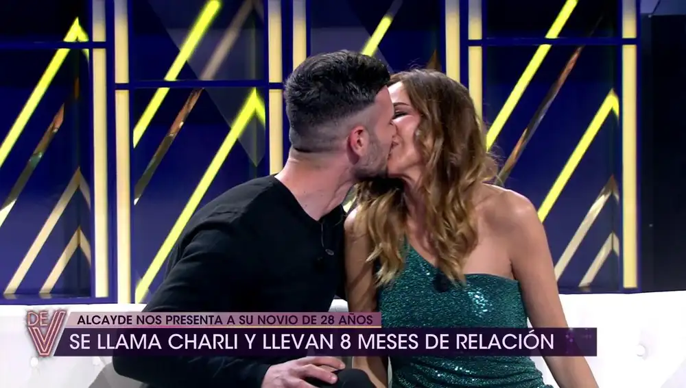 Carmen Alcayde y Charli