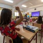 Ni&ntilde;os en clase 