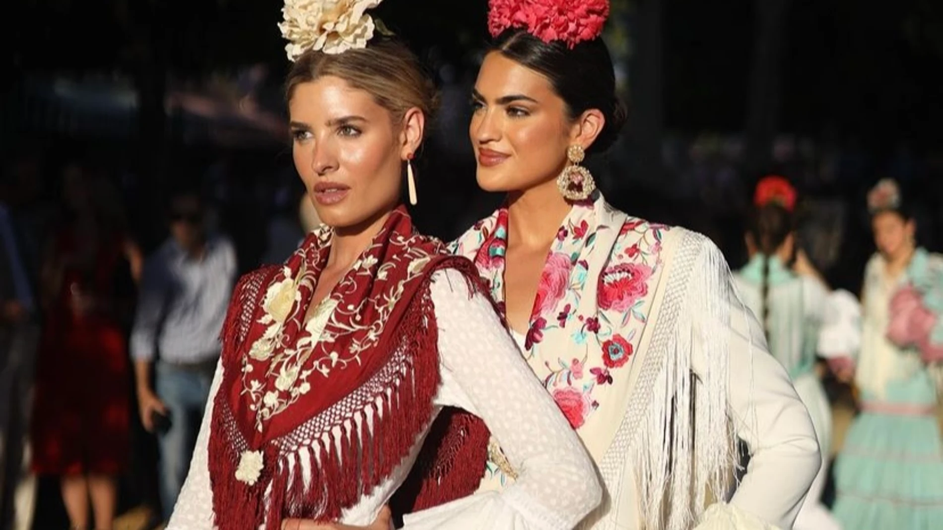 Teresa Andrés y Marta Lozano en la Feria de Abril 2023.