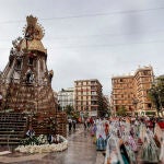 Ofrenda floral a la Virgen de los Desamparados