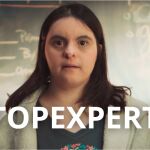 Montserrat, que como Laia fue víctima de bullying, es la protagonista de la campaña que ha lanzado Síndrome de Down Cataluña