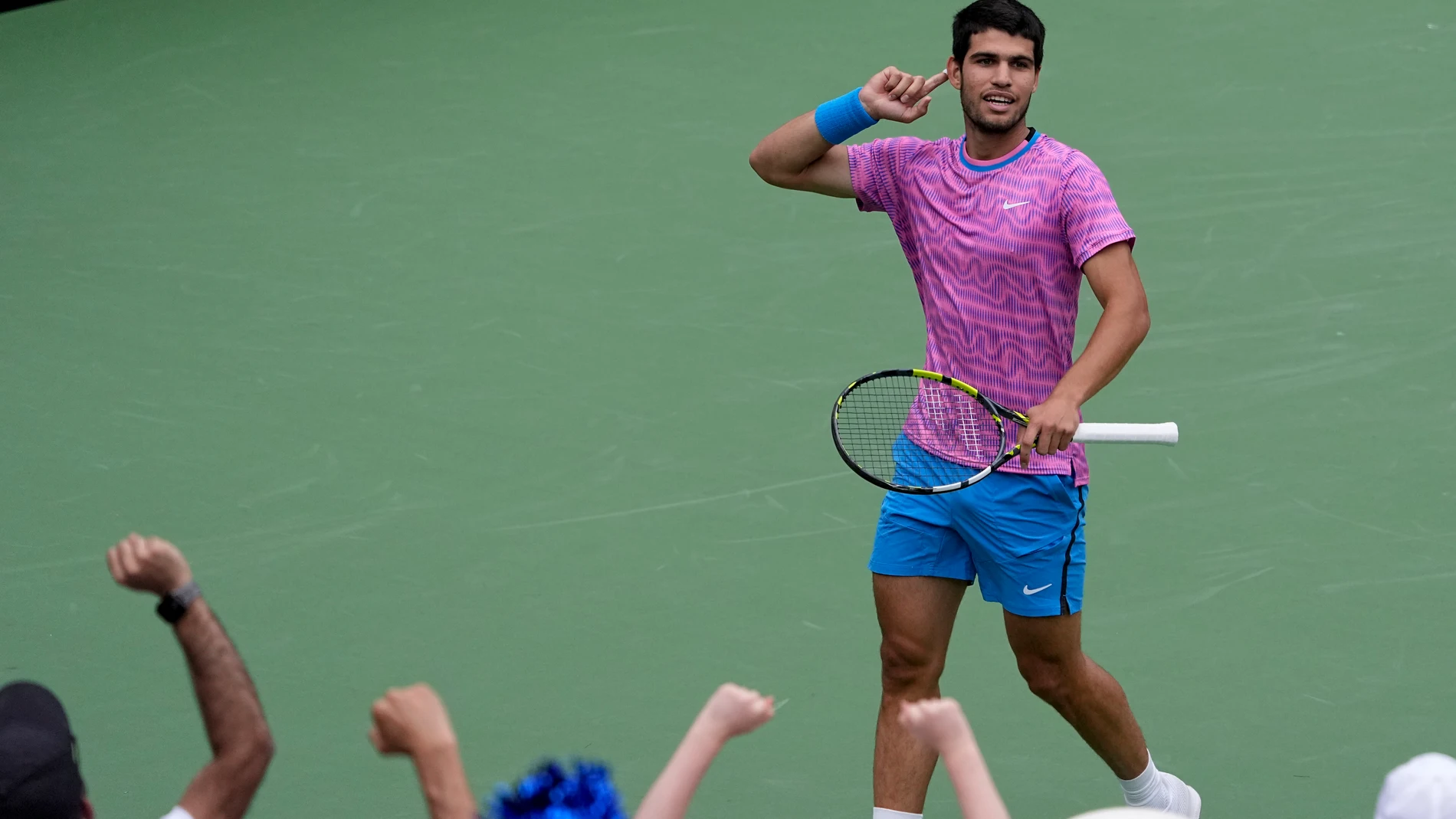 Alcaraz comienza la defensa del título en Indian Wells ante Halys