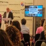 Miguel Ángel de Vicente presenta las nuevas unidades de convivencia