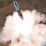Prueba del misil balístico intercontinental Hwasong-18 de Corea del Norte 