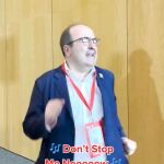 Miquel Iceta bailando para un vídeo promocional del PSC