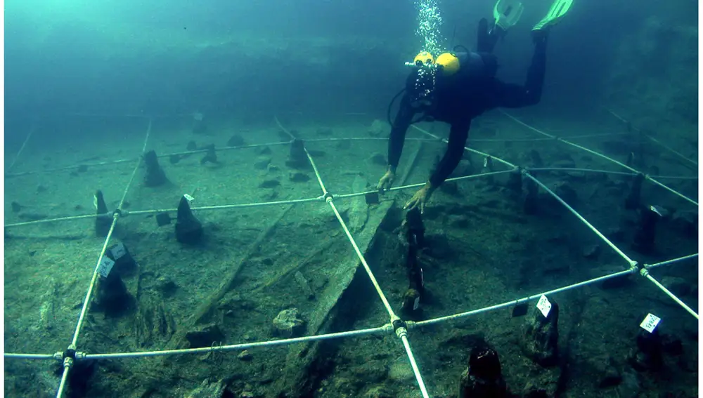 Excavación de una de las canoas